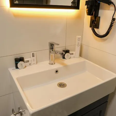 & Private Transportation Istanbul Airport-by Loft Hotel 4*