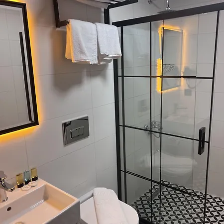 Hotell & Private Transportation Istanbul Airport-by Loft